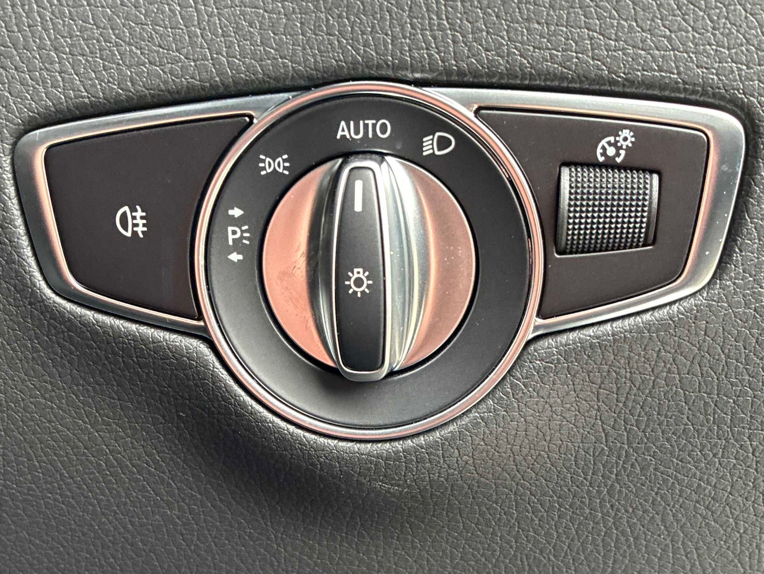 Used Mercedes-Benz EQC 2023 for sale - 78040549: Photo 26