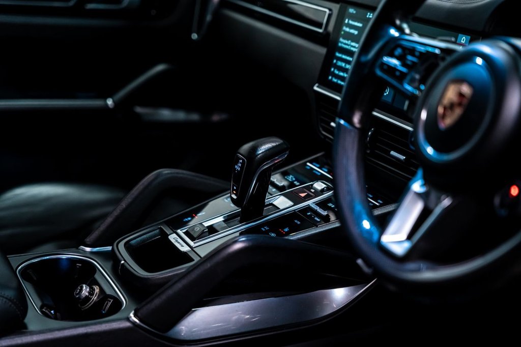 Used Porsche Cayenne 2018 for sale - 77133748: Photo 24