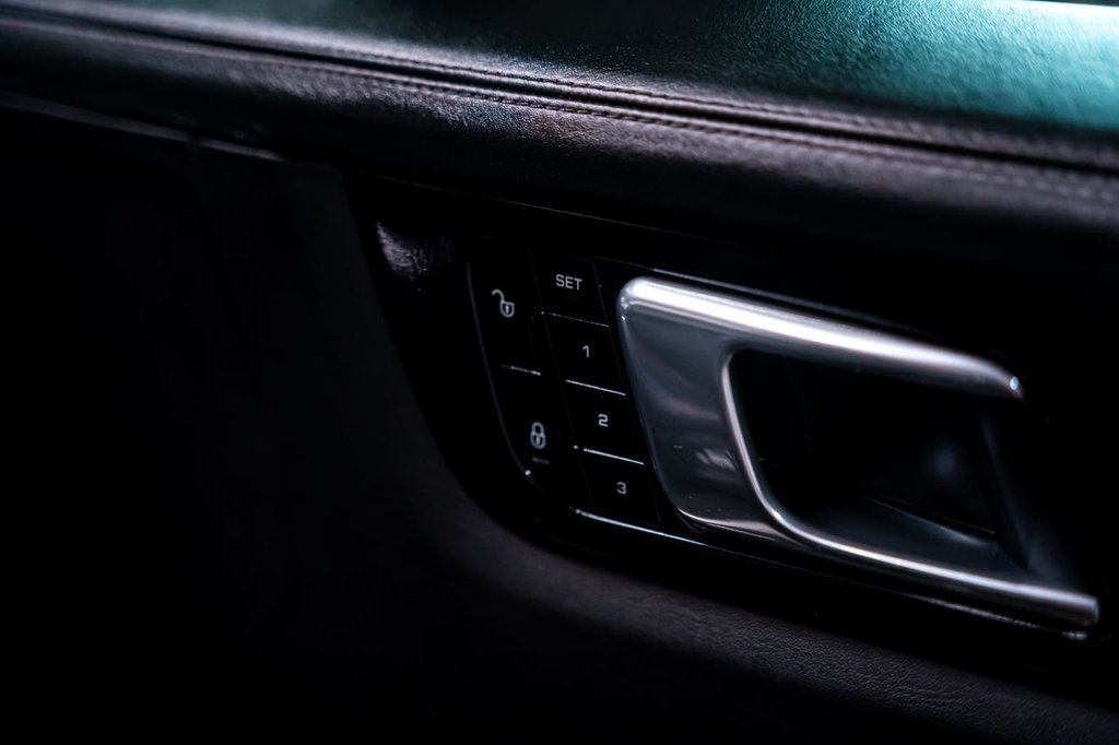 Used Porsche Cayenne 2018 for sale - 77133748: Photo 33