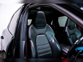 Used Porsche Cayenne 2018 for sale - 77133748: Photo