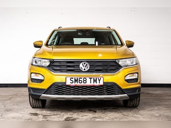 Used Volkswagen T-Roc 2018 for sale - 78650224: Photo