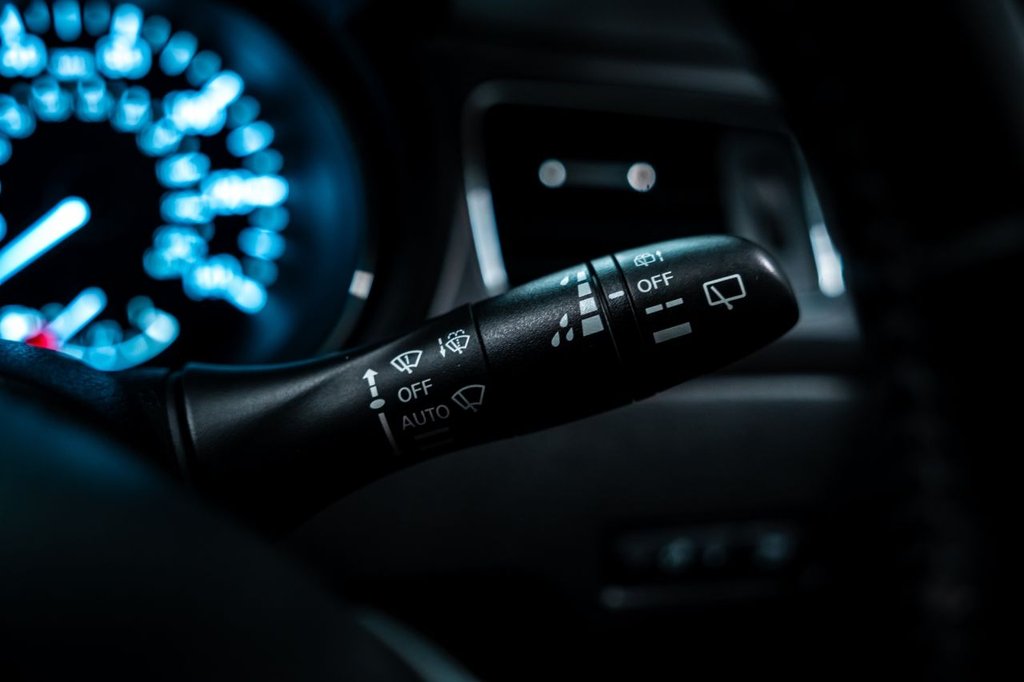 Used Nissan Pulsar 2015 for sale - 76582319: Photo 19