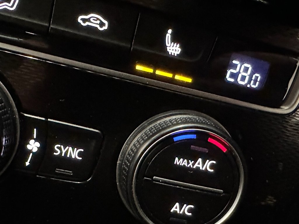 Used Volkswagen Golf 2014 for sale - 77477328: Photo 11