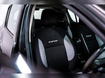 Used Dacia Sandero Stepway 2015 for sale - 77546885: Photo