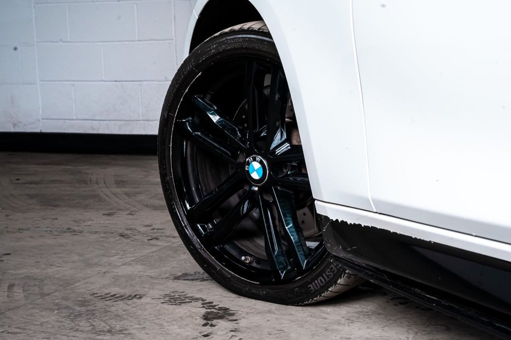 Used BMW 3 Series 2017 for sale - 77879723: Photo 32