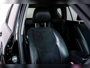 Used Toyota RAV4 2010 for sale - 77287704: Photo