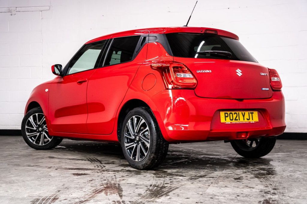 Used Suzuki Swift 2021 for sale - 76454210: Photo 3