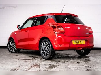 Used Suzuki Swift 2021 for sale - 76454210: Photo