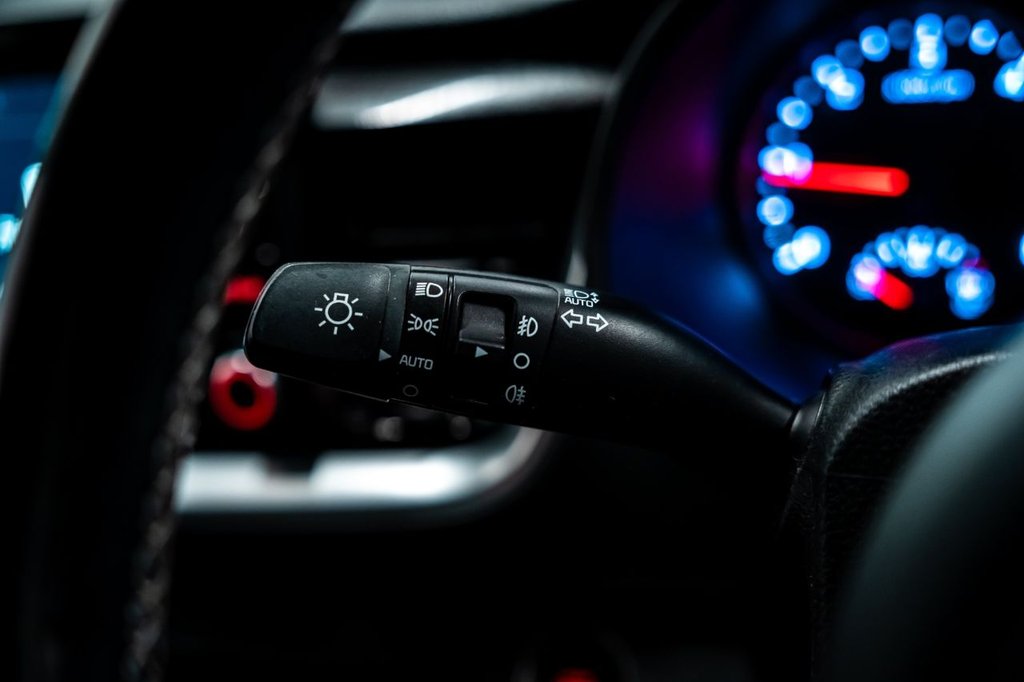 Used Kia Stonic 2018 for sale - 77608700: Photo 19