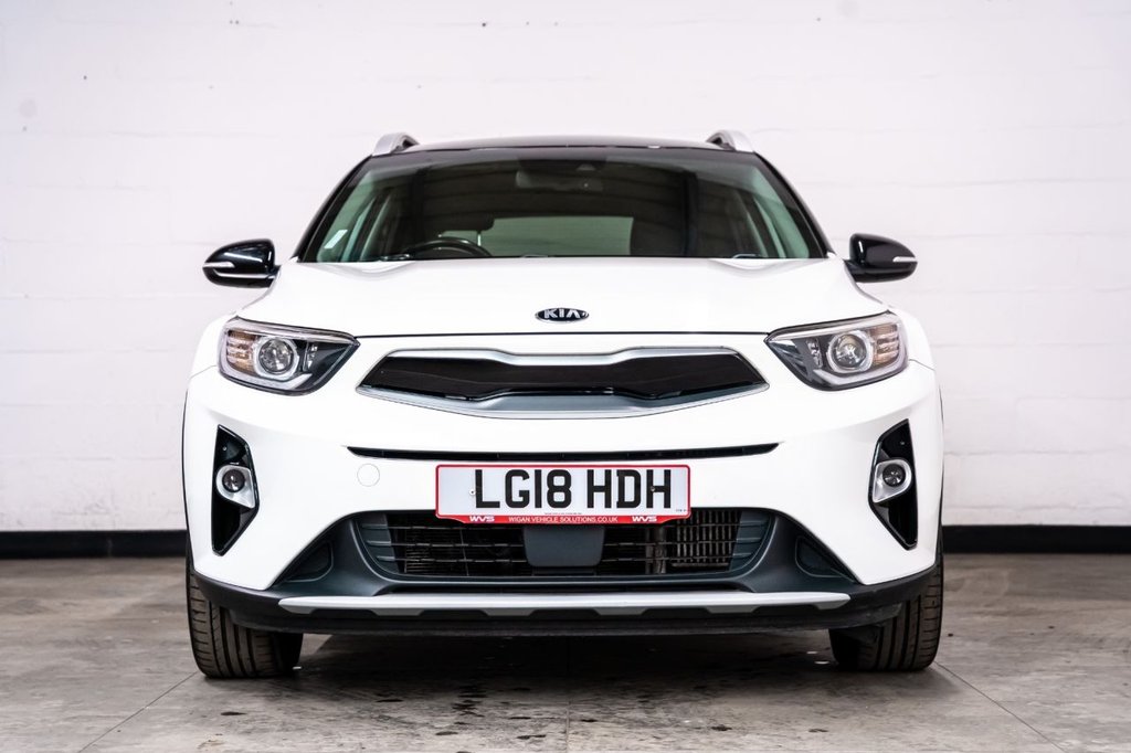 Used Kia Stonic 2018 for sale - 77608700: Photo 2