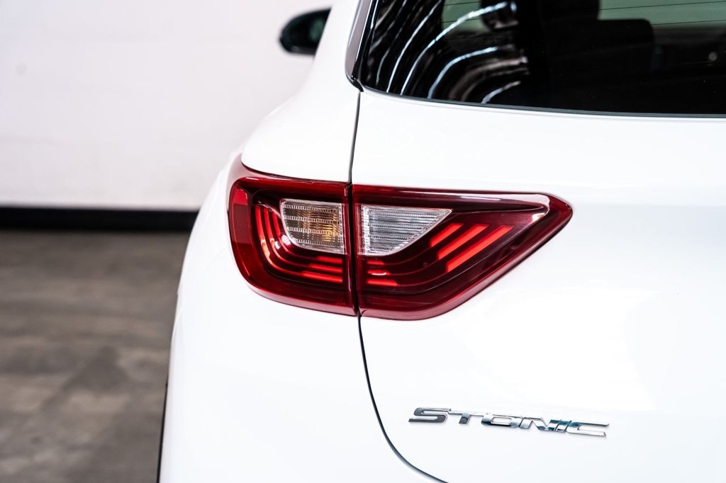 Used Kia Stonic 2018 for sale - 77608700: Photo 30