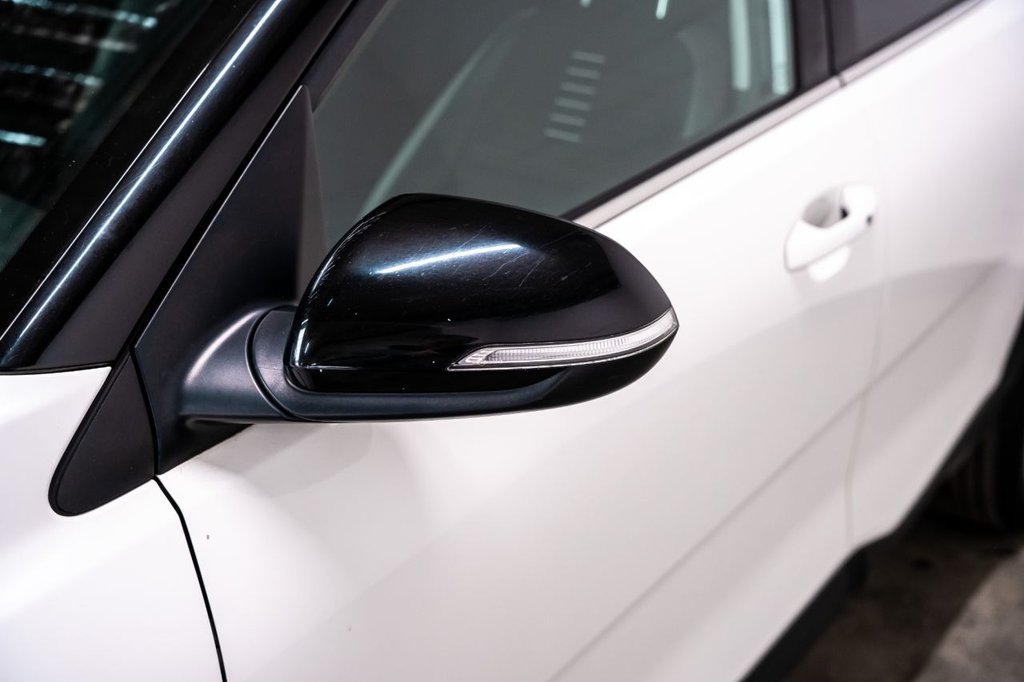 Used Kia Stonic 2018 for sale - 77608700: Photo 35