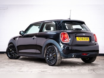 Used MINI Hatch 2018 for sale - 77534224: Photo