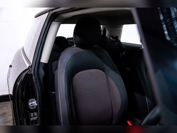 Used MINI Hatch 2018 for sale - 77534224: Photo