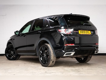 Used Land Rover Discovery Sport 2019 for sale - 79072043: Photo