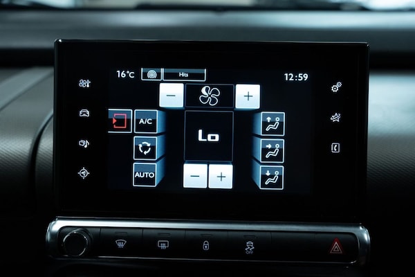 Used Citroen C4 Cactus 2017 for sale - 76297132: Photo 12