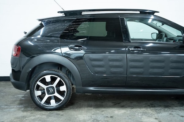Used Citroen C4 Cactus 2017 for sale - 76297132: Photo 22