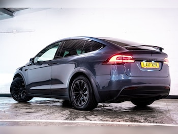 Used Tesla Model X 2017 for sale - 76797700: Photo