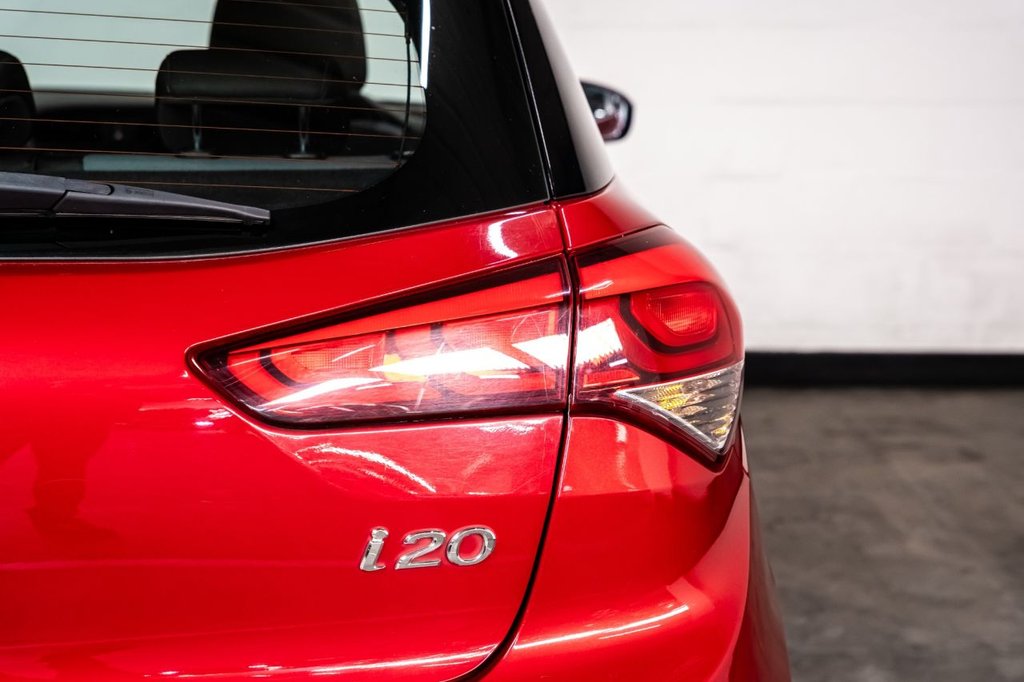 Used Hyundai i20 2016 for sale - 76417785: Photo 30