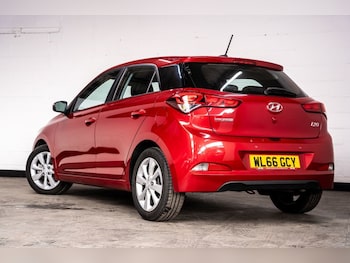 Used Hyundai i20 2016 for sale - 76417785: Photo