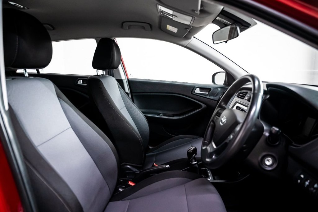 Used Hyundai i20 2016 for sale - 76417785: Photo 5