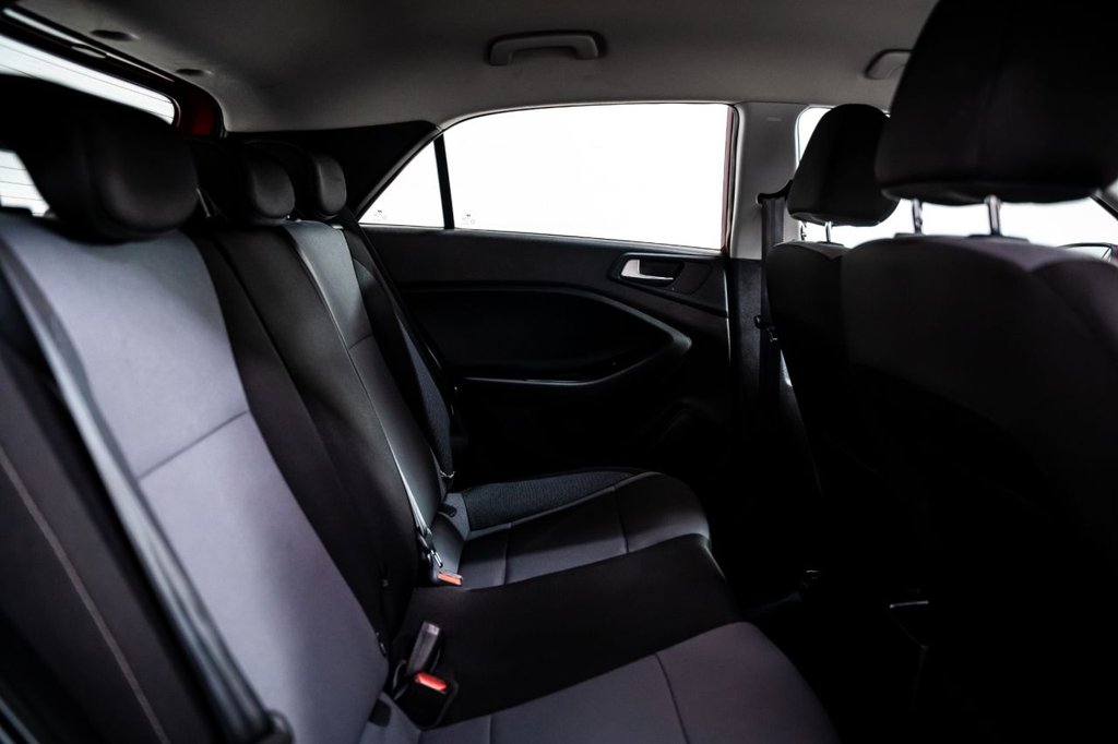 Used Hyundai i20 2016 for sale - 76417785: Photo 6