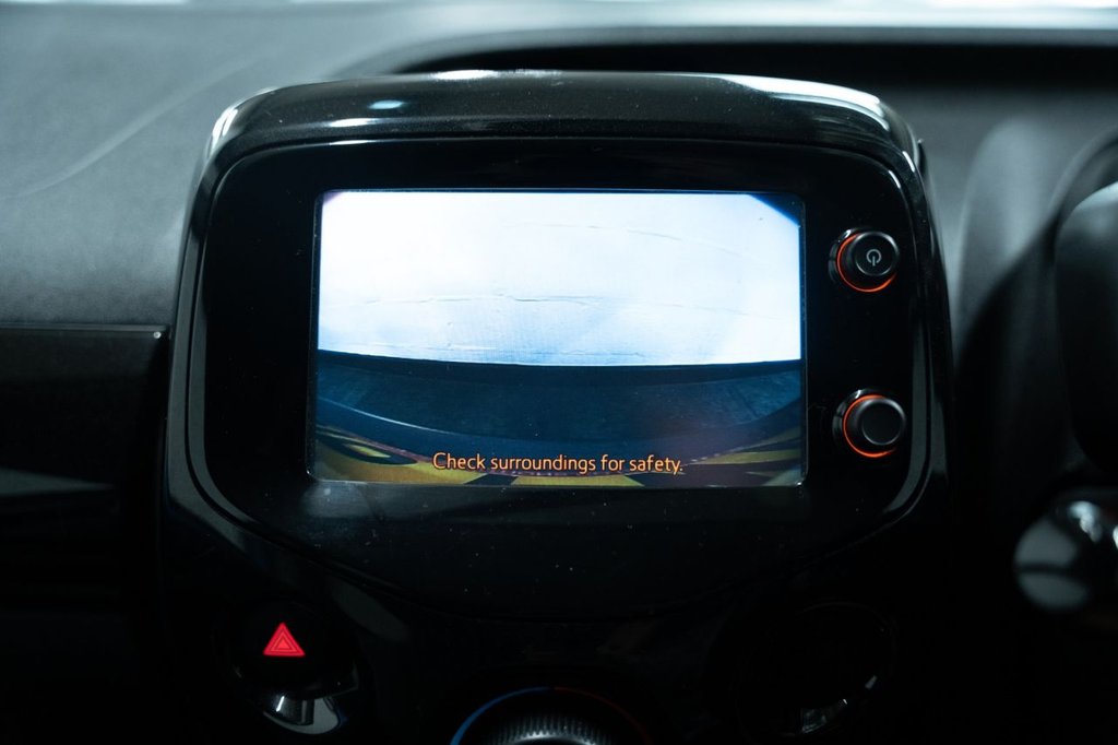 Used Toyota AYGO 2016 for sale - 76419980: Photo 12