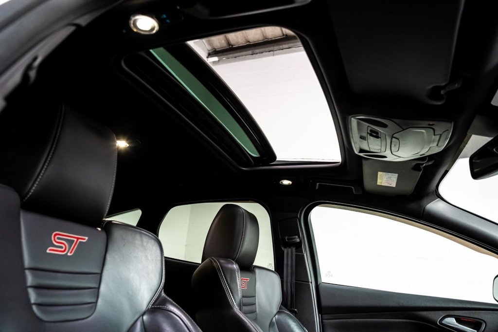 Used Ford Focus 2015 for sale - 77990697: Photo 7