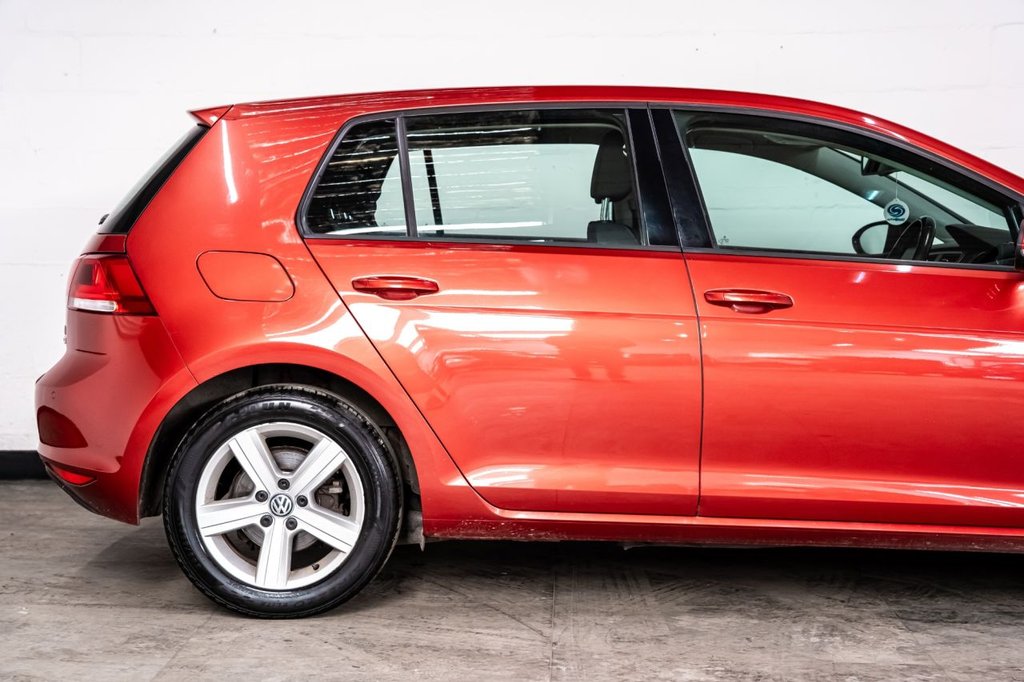 Used Volkswagen Golf 2015 for sale - 76604346: Photo 33