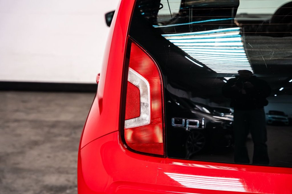 Used Volkswagen up! 2015 for sale - 77506982: Photo 28