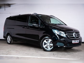 Used Mercedes-Benz V-Class 2016 for sale - 79300212: Photo