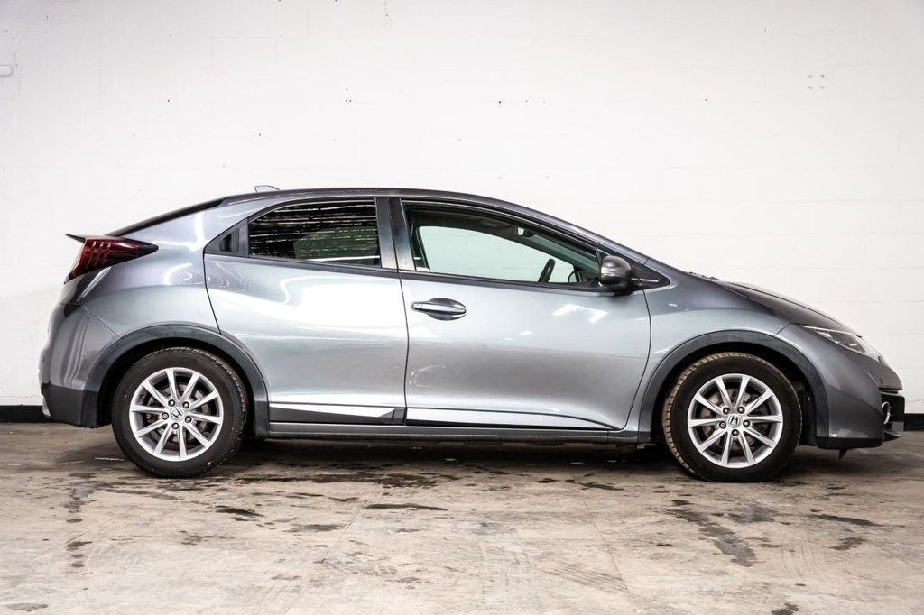 Used Honda Civic 2015 for sale - 78180877: Photo 25