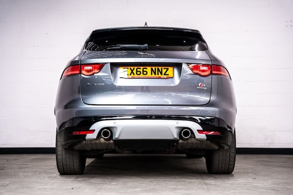 Used Jaguar F-Pace 2016 for sale - 76297104: Photo 33