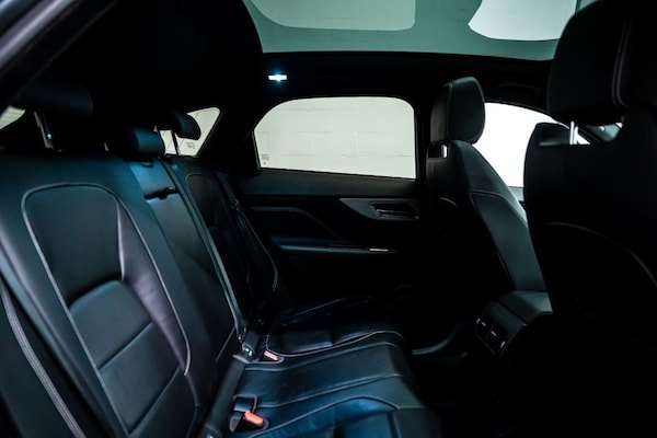 Used Jaguar F-Pace 2016 for sale - 76297104: Photo 6