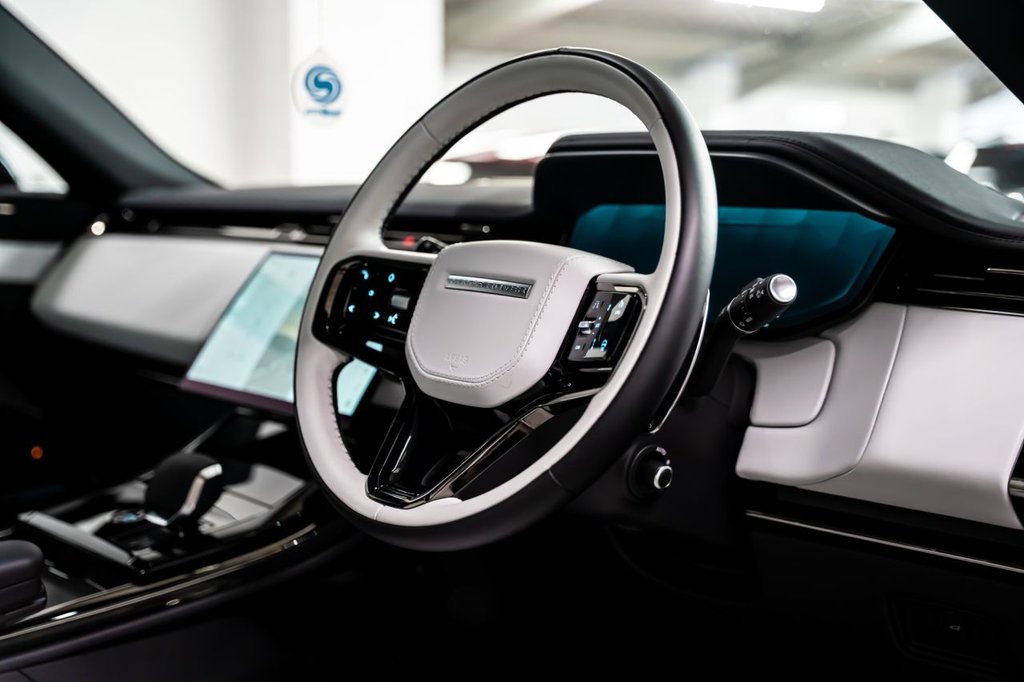 Used Land Rover Range Rover Sport 2024 for sale - 77588192: Photo 8