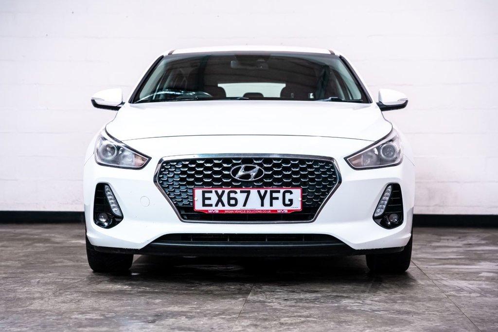 Used Hyundai i30 2017 for sale - 76888578: Photo 2