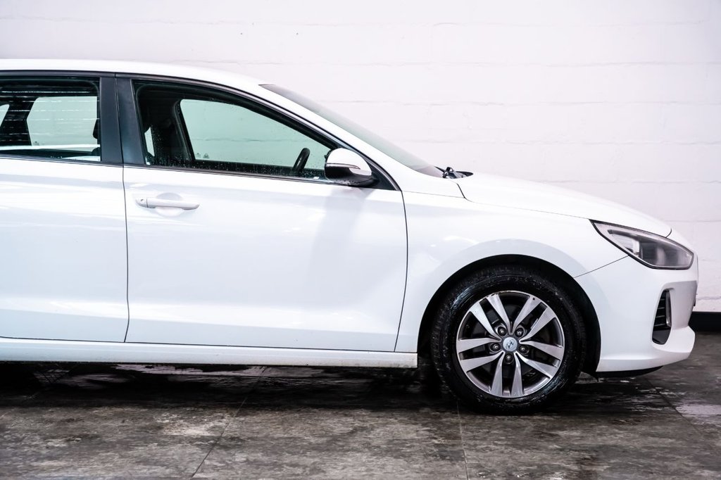 Used Hyundai i30 2017 for sale - 76888578: Photo 24