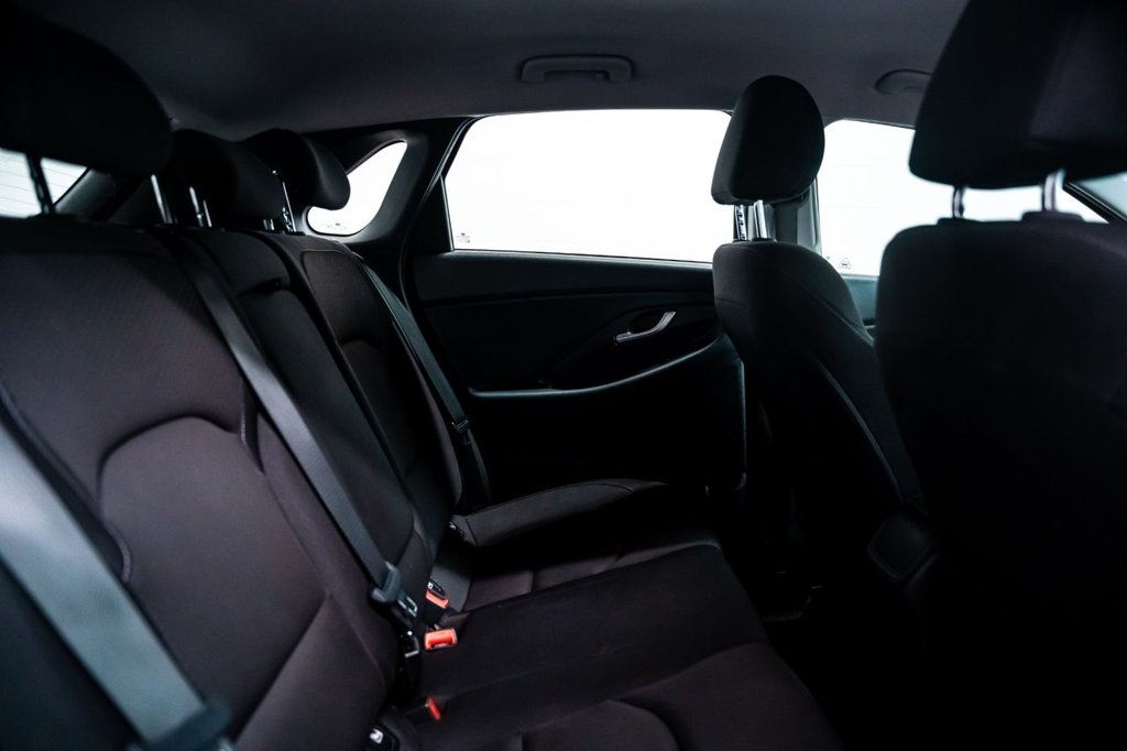 Used Hyundai i30 2017 for sale - 76888578: Photo 6