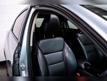 Used Honda HR-V 2017 for sale - 78069017: Photo