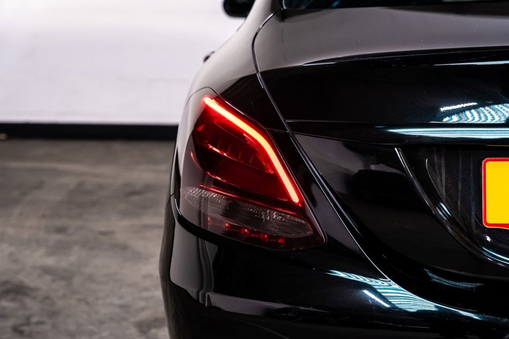 Used Mercedes-Benz C Class 2016 for sale - 77399859: Photo 32