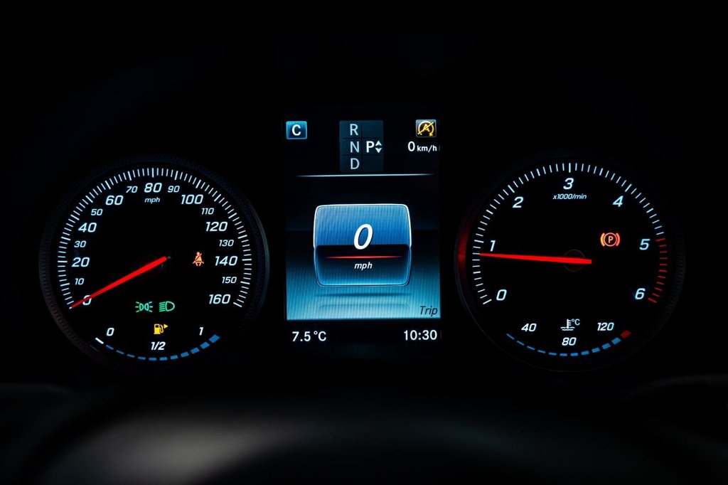 Used Mercedes-Benz C Class 2016 for sale - 77399859: Photo 8