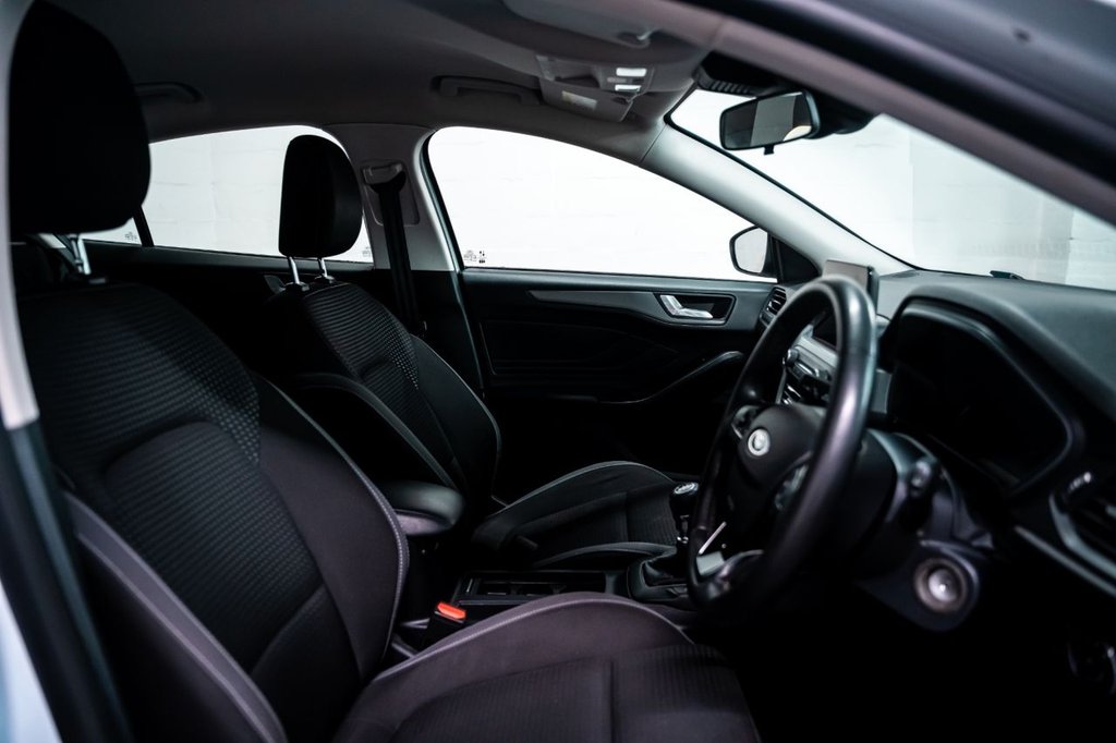 Used Ford Focus 2022 for sale - 76888584: Photo 4