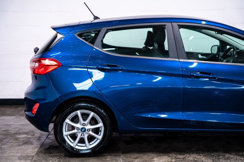 Used Ford Fiesta 2017 for sale - 76654470: Photo 24