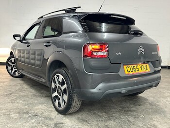 Used Citroen C4 Cactus 2015 for sale - 76162855: Photo