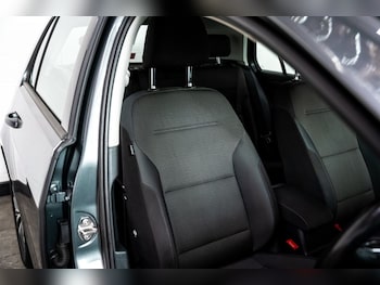 Used Volkswagen Golf 2017 for sale - 75607161: Photo