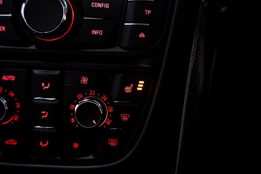 Used Vauxhall Cascada 2013 for sale - 76642153: Photo 12