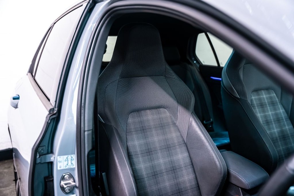 Used Volkswagen Golf 2021 for sale - 76900290: Photo 4