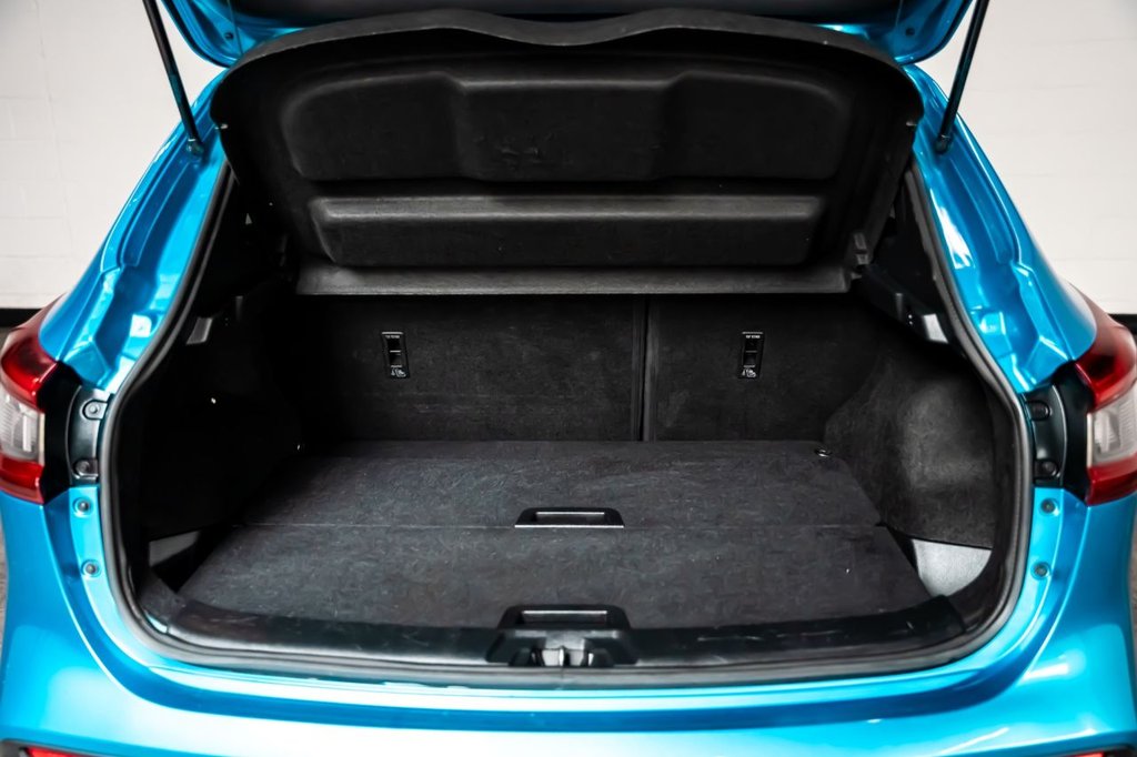 Used Nissan Qashqai 2018 for sale - 76454284: Photo 32