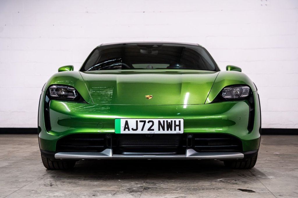 Used Porsche Taycan 2023 for sale - 78068391: Photo 2