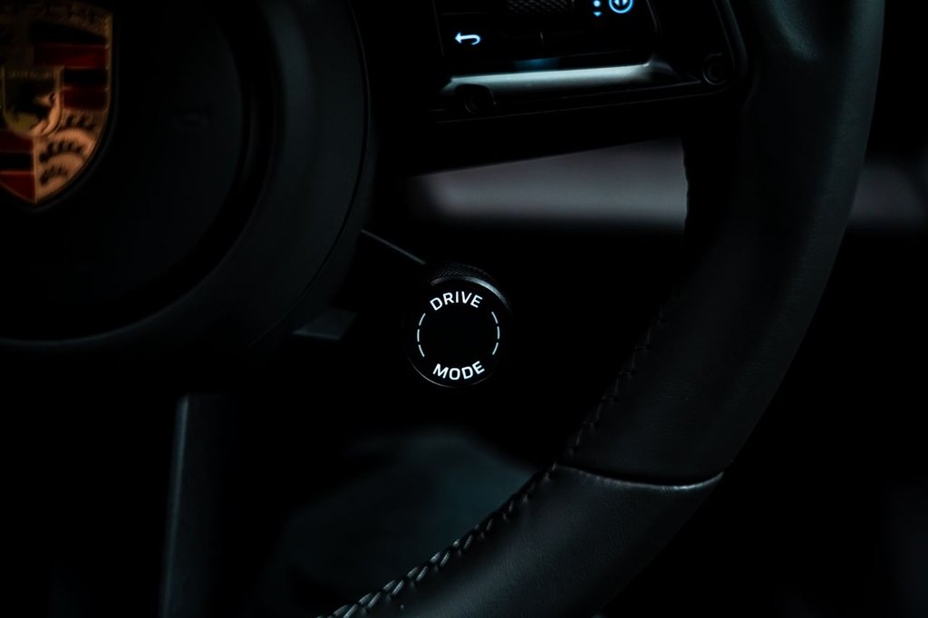 Used Porsche Taycan 2023 for sale - 78068391: Photo 29